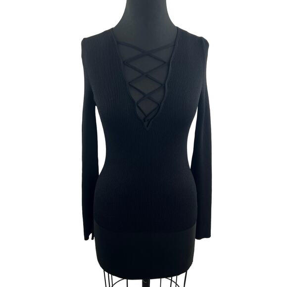 Rocky Barnes x 360 Cashmere Black Sweater Plunging Neck Pullover Size Medium M - Picture 1 of 9